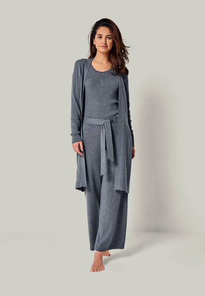 YOU LOOK PERFECT Merino Loungewear Set "Cardigan Blossom & Top Blossom & Hose Bailey" von YOU LOOK PERFECT