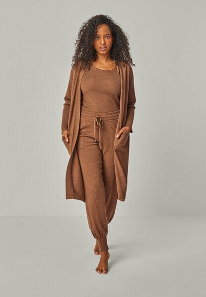 YOU LOOK PERFECT Merino Loungewear Set "Cardigan Blossom & Top Blossom & Hose Bella" von YOU LOOK PERFECT