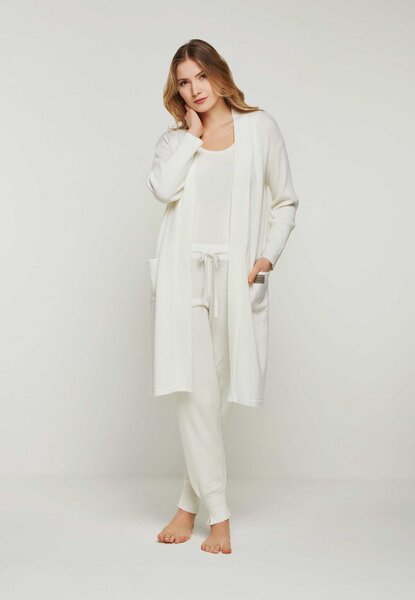 YOU LOOK PERFECT Merino Loungewear Set "Cardigan Blossom & Top Blossom & Hose Bella" von YOU LOOK PERFECT