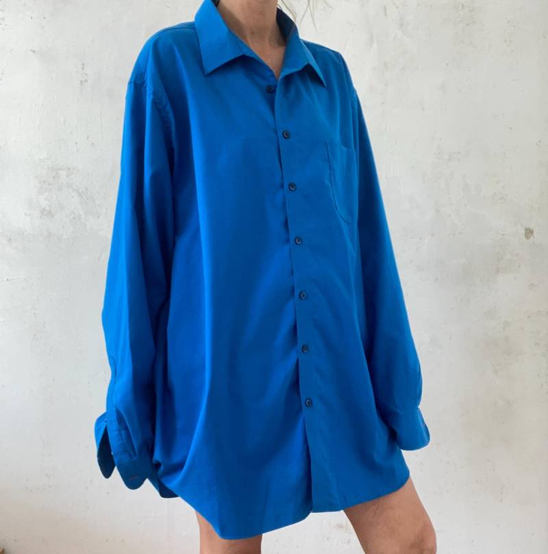Cooles Herrenhemd in Knallblau Hemdkleid 2000Er Jahre von YOUandEL
