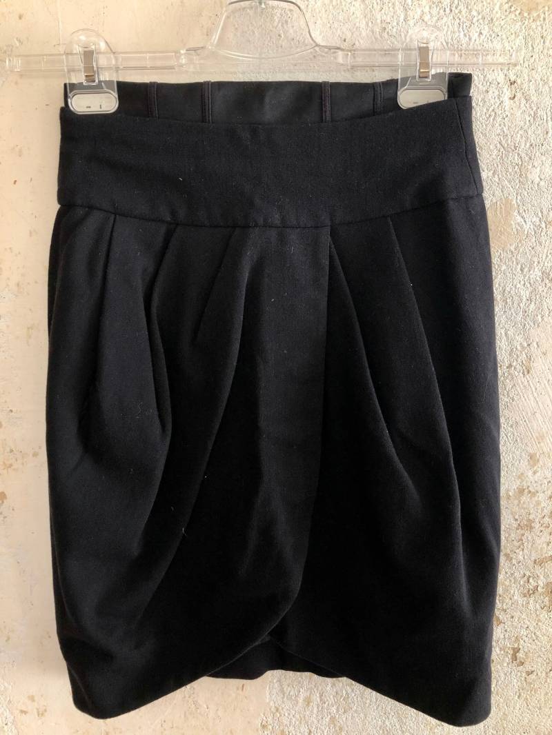 Exklusiv Schöner Vintage Mini Rock in Schwarz Von Der Marke Dorothee Schumacher 90Er Jahre von YOUandEL