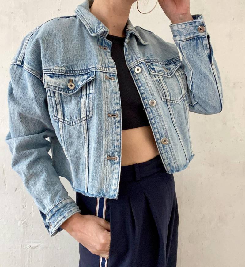 Schöne Kurze Vintage Jeansjacke in Hellblau 2000Er Jahre von YOUandEL