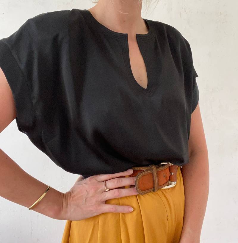 Schöne Vintage Bluse in Schwarz Kurzärmelig Elegant 90Er Jahre von YOUandEL