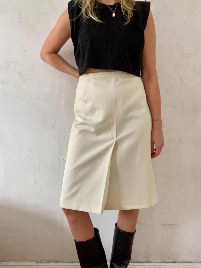 Schöner Midi Vintage Rock in Creme Weiß 70Er 80Er Jahre von YOUandEL