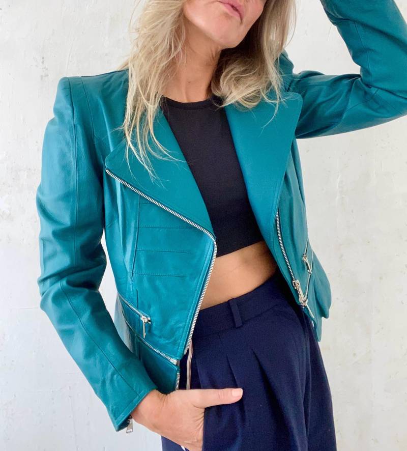 Schöner Vintage Lederjacke in Türkis 80Er 90Er Jahre Kurzer Schnitt Studio 54 Style von YOUandEL