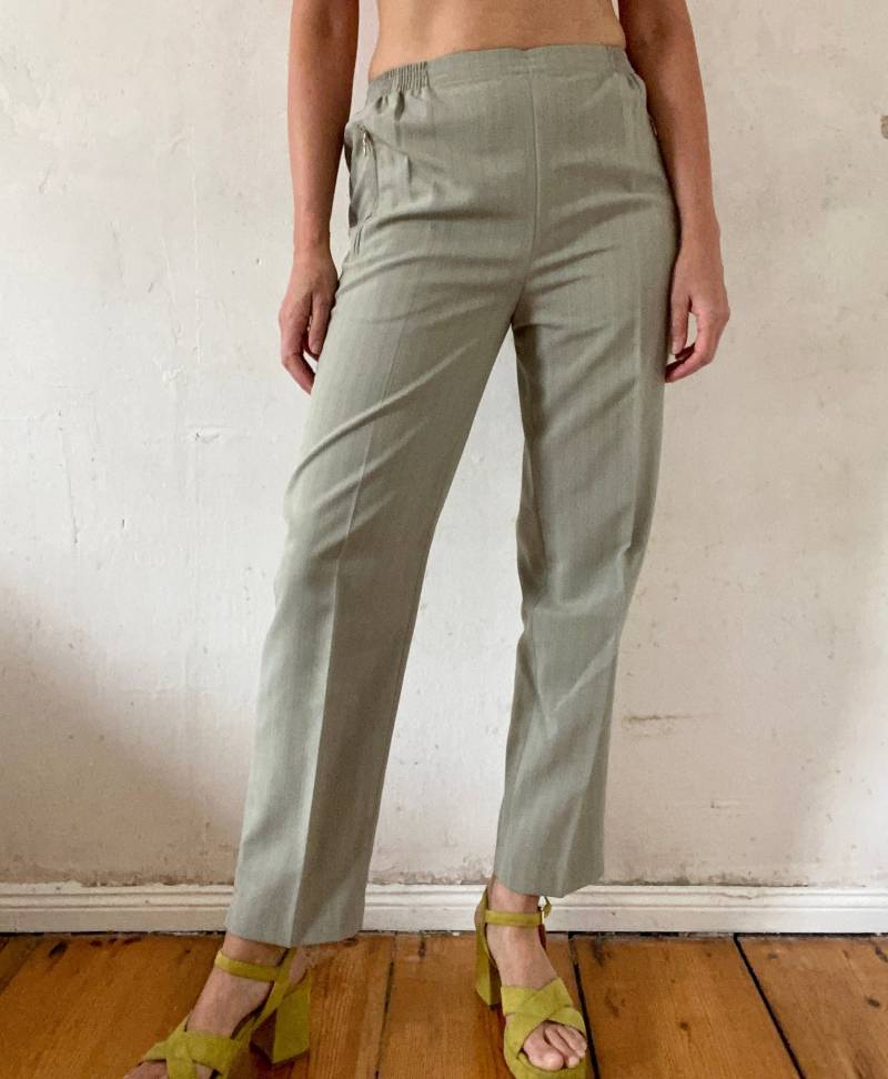 Schöner Vintage Nadelstreifen Hose 90Er 2000Er Jahre in Olivegrün von YOUandEL