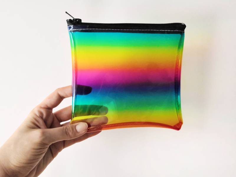 Regenbogen Schminktasche Pride Kulturbeutel Lgbtq Accessoires Vegan Tasche Organizer Geschenk Für Reisende Festival Kosmetiktasche Reise Gadgets von YPSILONBAGS