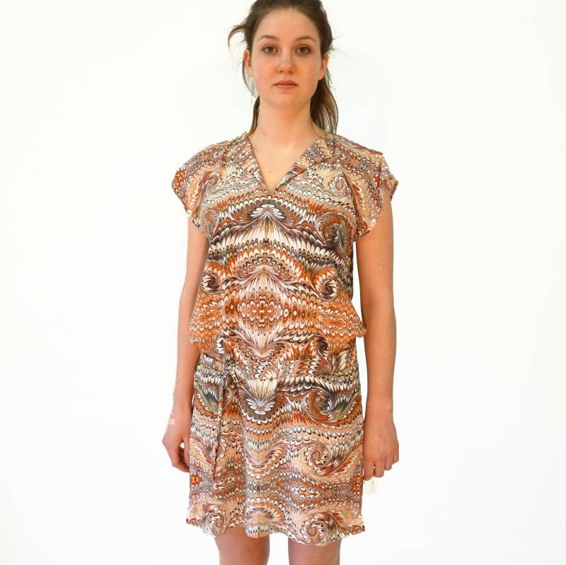 Art Déco Kleid Tunika Mit Gürtel Marmoriert Braun Schwarz Weiß von YSTEER