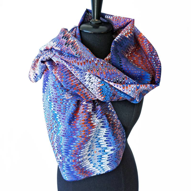 Art Déco Tücher Aus Seide Baumwolle in Blau Rot Weiß von YSTEER