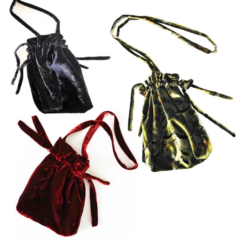 Kleiner Samtbeutel Aus Seidensamt Oder Baumwollsamt Changierend von YSTEER