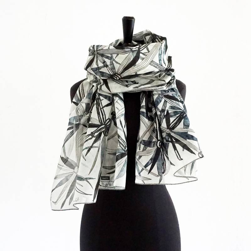 Künstler Schal Aus Baumwolle + Seide Handzeichnung Weiß Grau Schwarz von YSTEER