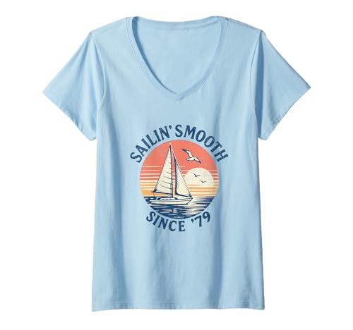 Damen Yacht Rock Segelboot Smooth Sailing Retro Sunset Since 1979 T-Shirt mit V-Ausschnitt Damen Yacht Rock Segelboot Smooth Sailing Retro Sunset Since 1979 T-Shirt mit V-Ausschnitt von Yacht Rock Smooth Seventies Rock