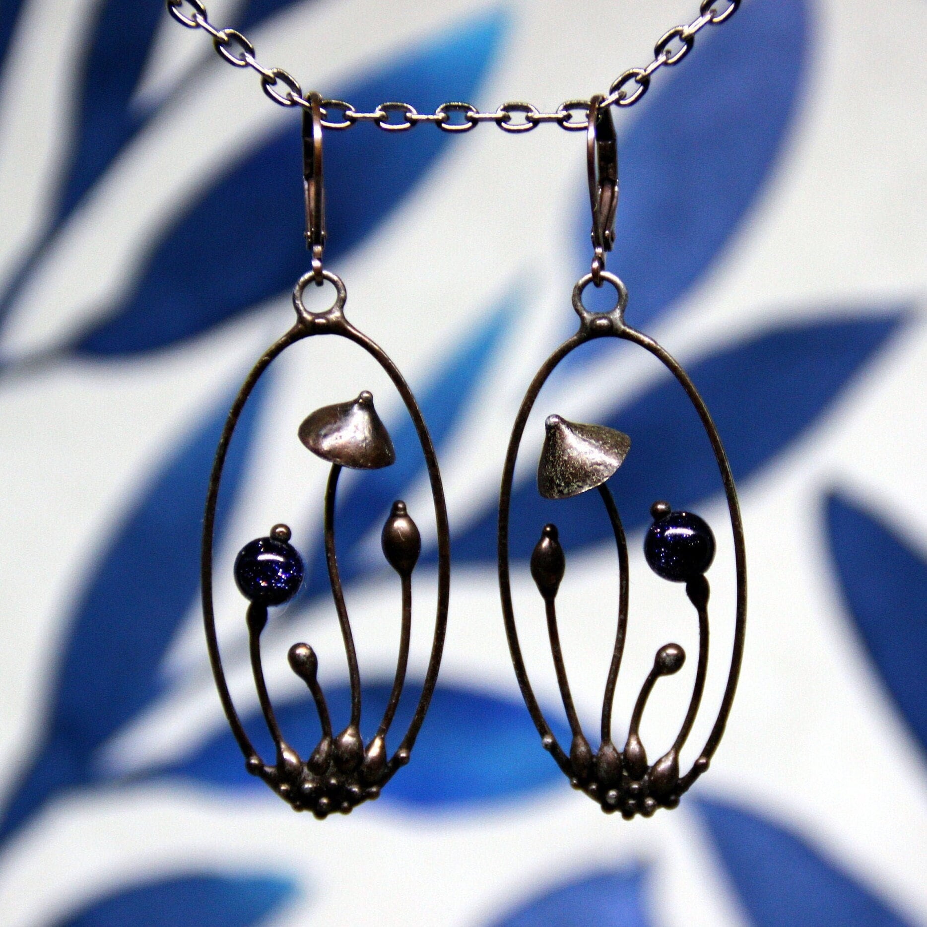 Pilz Wald Ohrringe Handgefertigter Kupferdraht & Aventurin Pilz Wald Ohrringe Handgefertigter Kupferdraht & Aventurin von Yadovito