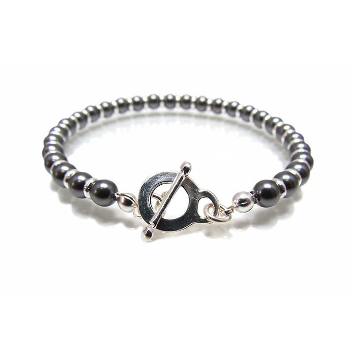 Graues Perlenarmband, Graues Armband, Kleines Silberperlenarmband, Grauer Brautjungferschmuck von YaelBelDesigns