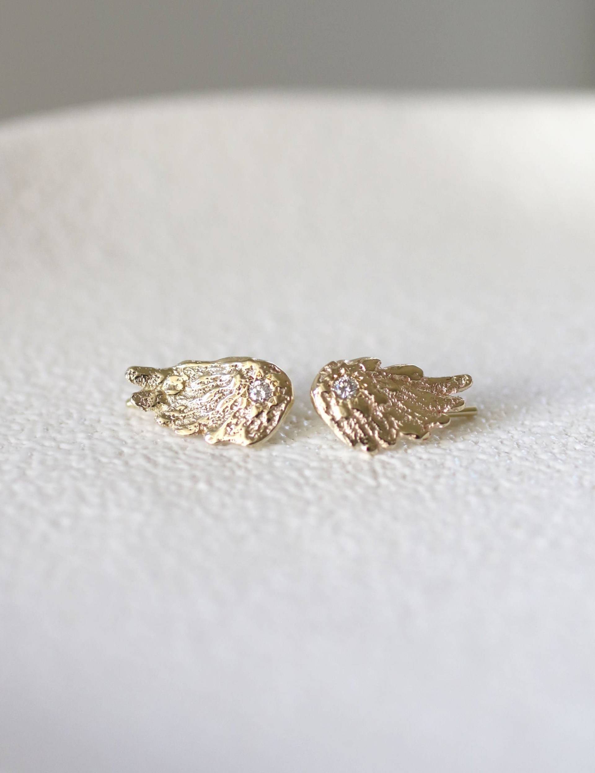 14K Gold Diamant Flügel Ohrringe, Engel Ohrstecker, Ohrring, Federn Post Ohrringe von YajewelryShop