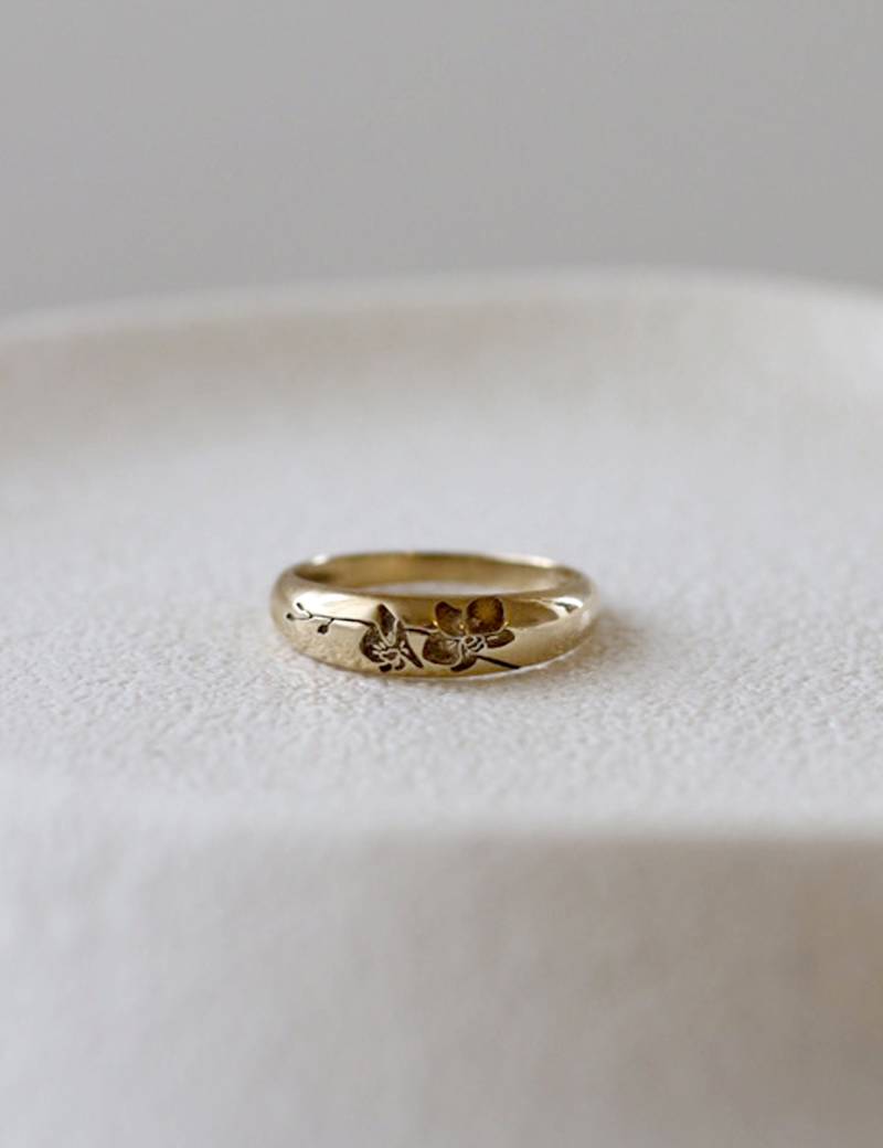 14K Solid Gold Orchidee Graviert Ring, Floral Gold Ehering Für Sie von YajewelryShop