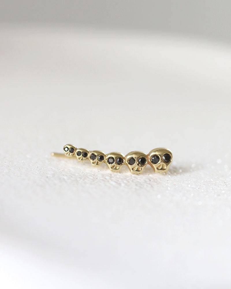 Diamant-Ohr-Kletterer, Paar Ohr Kletterer, Diamant-Schädel-Schmuck, Schwarze Diamant-Ohrringe, 14K Gold Diamant Gothic Schmuck von YajewelryShop