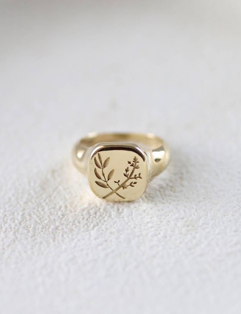 Gold Blumen Siegelring, Solider Goldring Mit Gravur, Kräuterring, Siegelring Für Sie von YajewelryShop