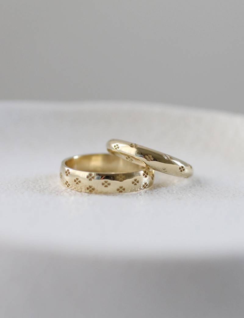 Hochzeit Bands Gold, Gold Herz Trauringe, Band Gravierte Banderole, Banding, Banding von YajewelryShop