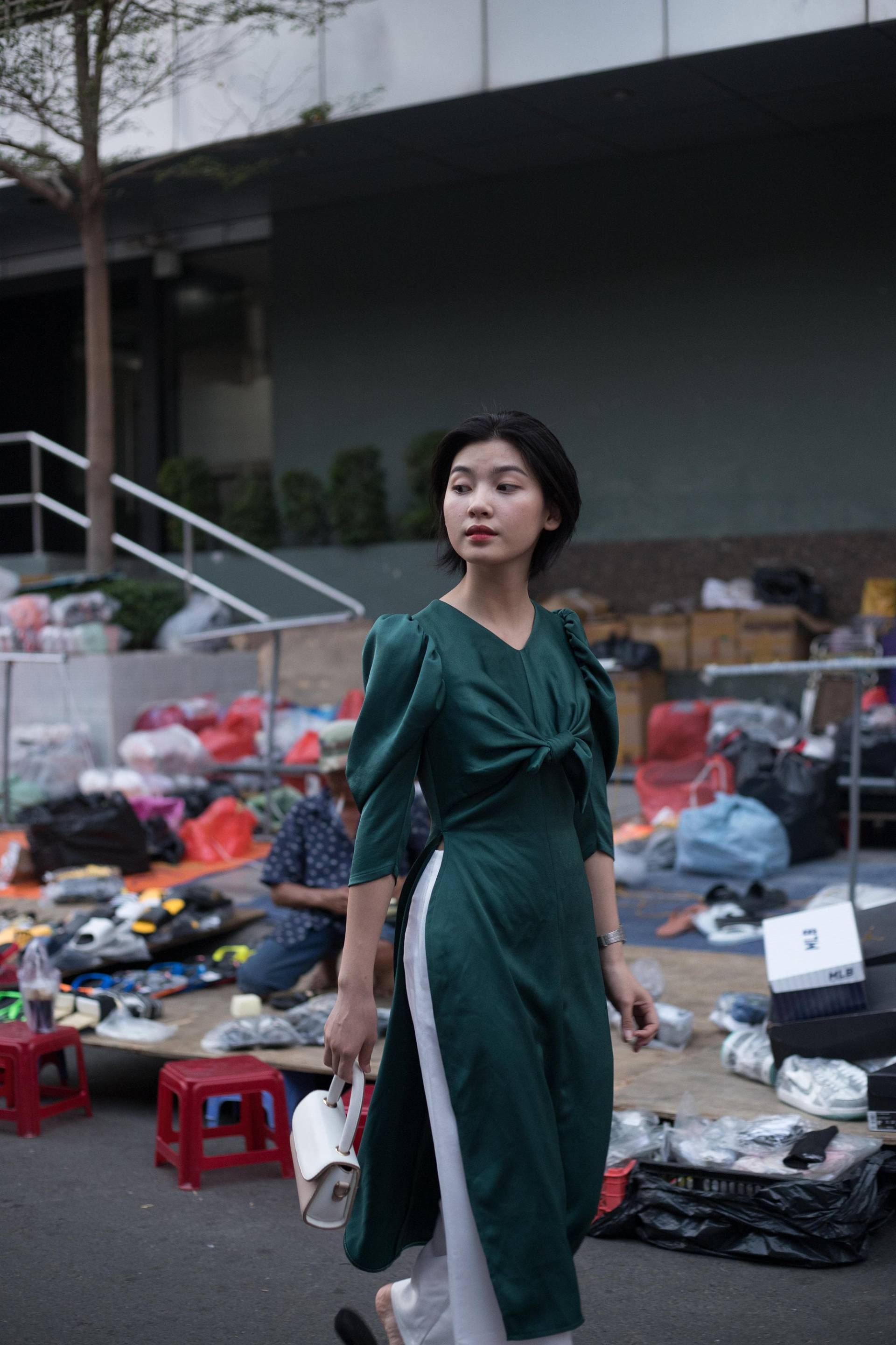 Satin Ao Dai Viet Nam Tracht Der Vietnamesen von YanLeDesign