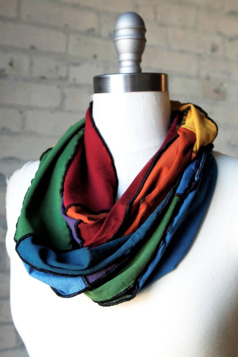 Regenbogen Leichter Infinity Schal von YanaDee