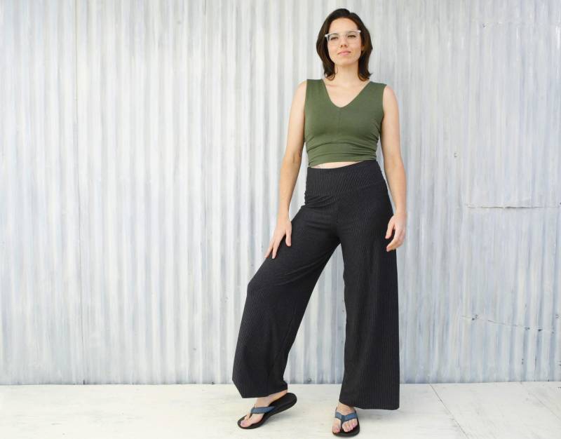 Gestreifte Hose Mit Weitem Bein Aus Bio-Baumwollmischung, Handgefertigt in Artenschutztasche | Michigan von YanaDee