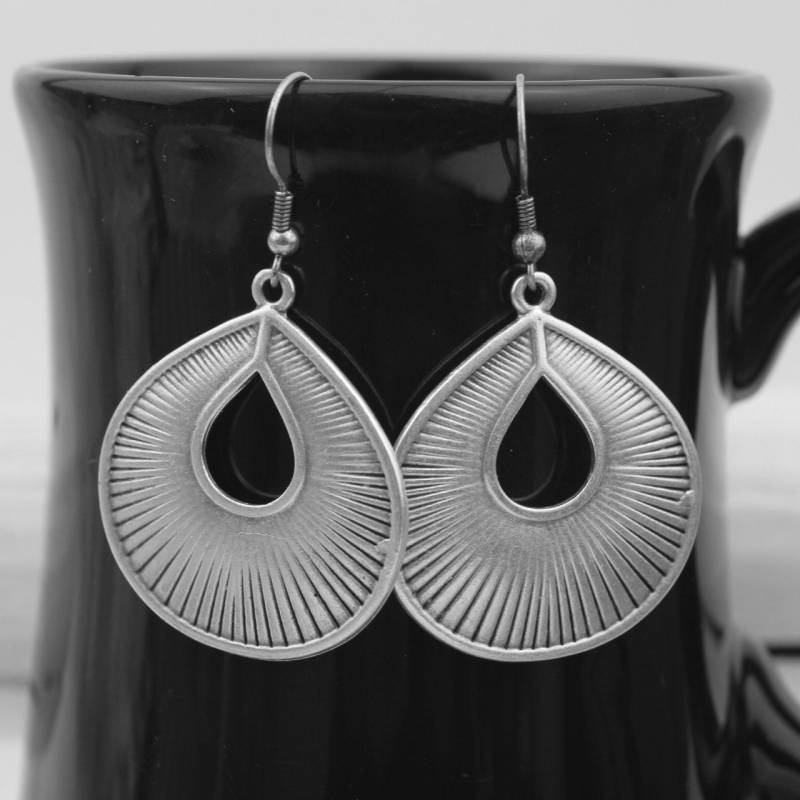 Antike Silber Tropfen Ohrringe, Boho Baumeln Statement Große Zm529 Ohrringe von YanardagJewelryShop