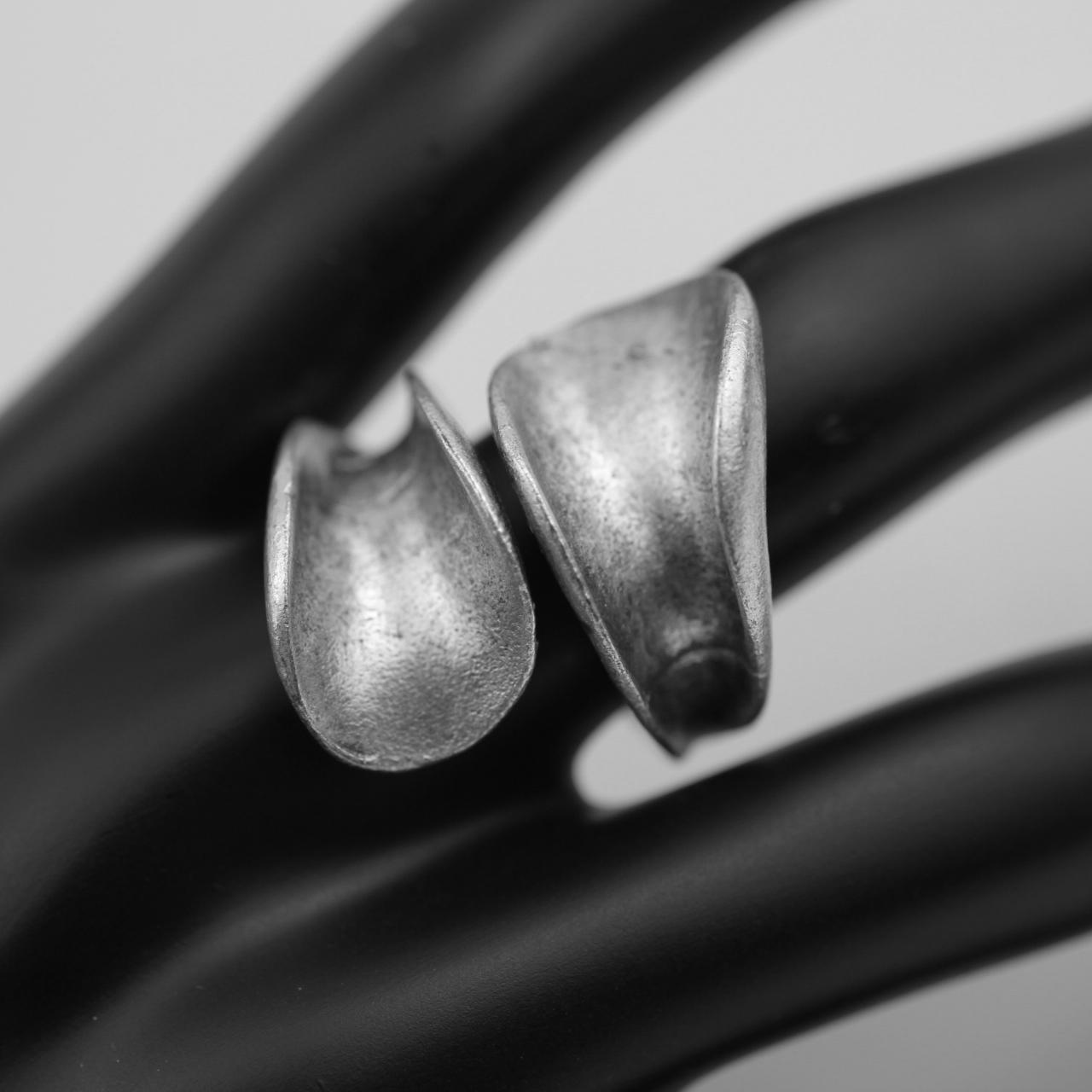 Gewickelter Offener Bandring, Sterlingsilber Überzogener Messingring, Gegenseitiger Blattförmiger Zamakring, Eleganter Stilvoller Unisex Ring von YanardagJewelryShop