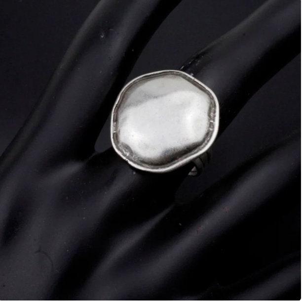 Löffel Silber Ring, Runder Großer Verstellbarer Boho Scheibenring, Hippie Muttertagsgeschenk, Weihnachtsgeschenk, R162 von YanardagJewelryShop