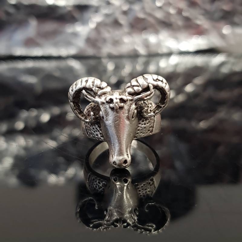 Silber Widderring, Widderschädel Wickelring, Massive Hand Gegossen Überzogen, Polierte Oxidierte Oberfläche, Einzigartiges Natur Geschenk von YanardagJewelryShop