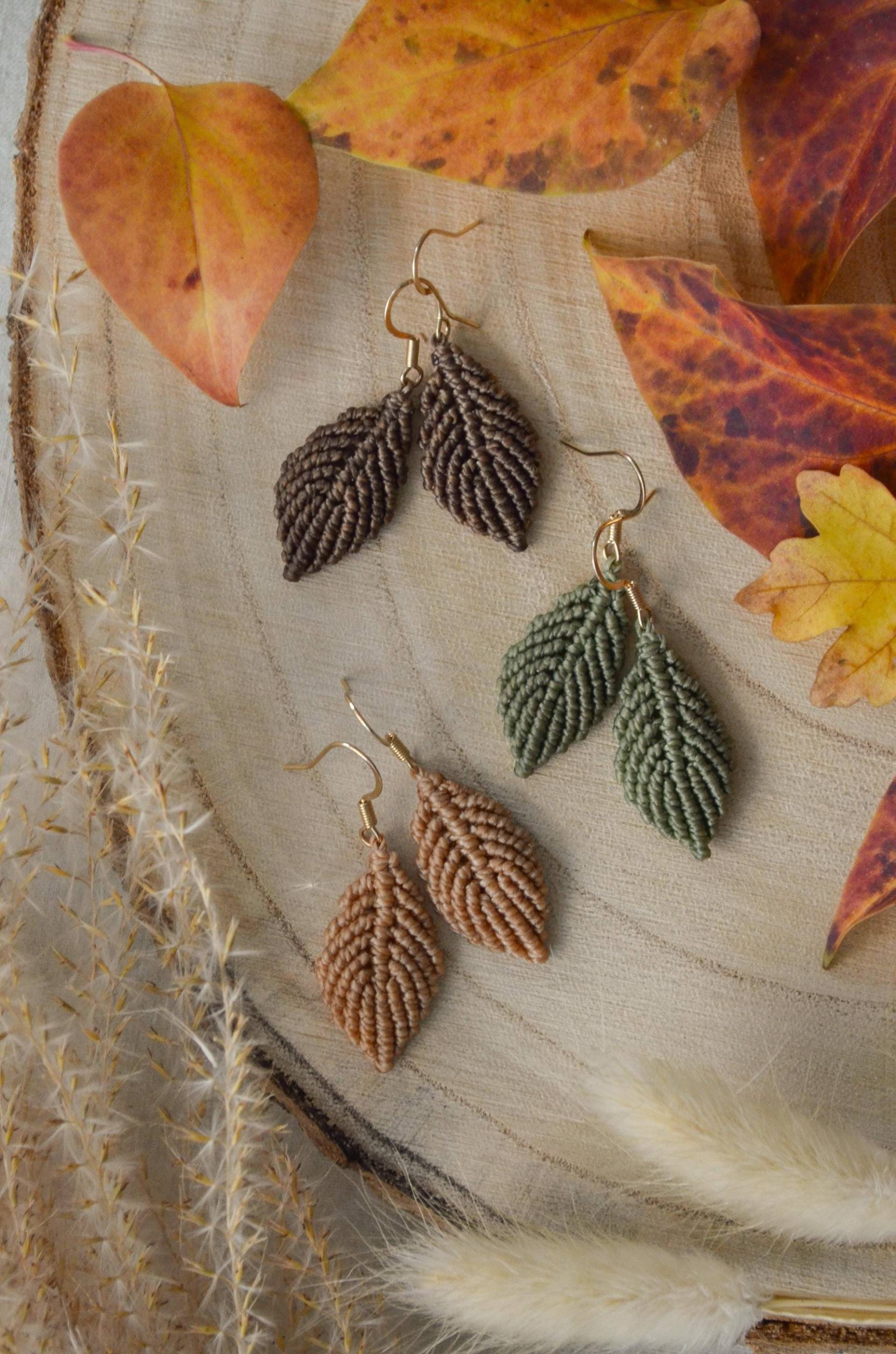 Makramee Ohrringe Herbstblatt/Hängeohrringe Boho Hippie Herbst Geflochten von YanasKnotart
