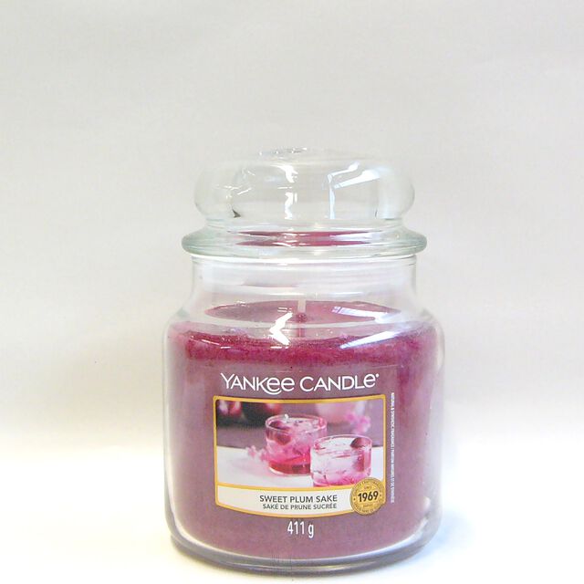 Yankee Candle Duftkerze 411 g Sweet Plum Sake von Yankee Candle