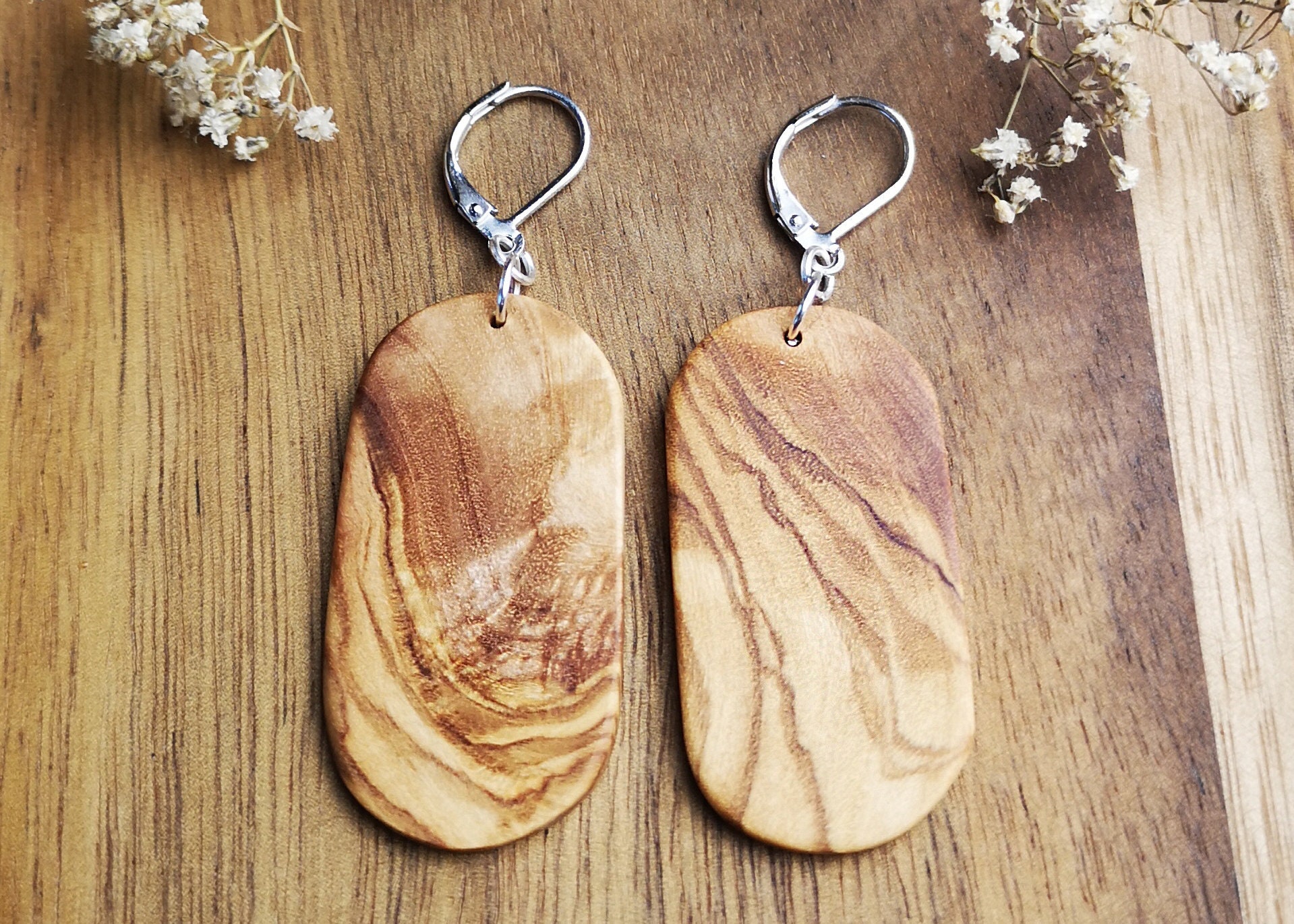 Tolle Ovale Holzohrringe Aus Nachhaltiger Olive Mit Edelstahl-Brisuren | Holzschmuck Ohrringe Naturschmuck Ohrhänger Tolle Ovale Holzohrringe Aus Nachhaltiger Olive Mit Edelstahl-Brisuren | Holzschmuck Ohrringe Naturschmuck Ohrhänger von YarikenDesign