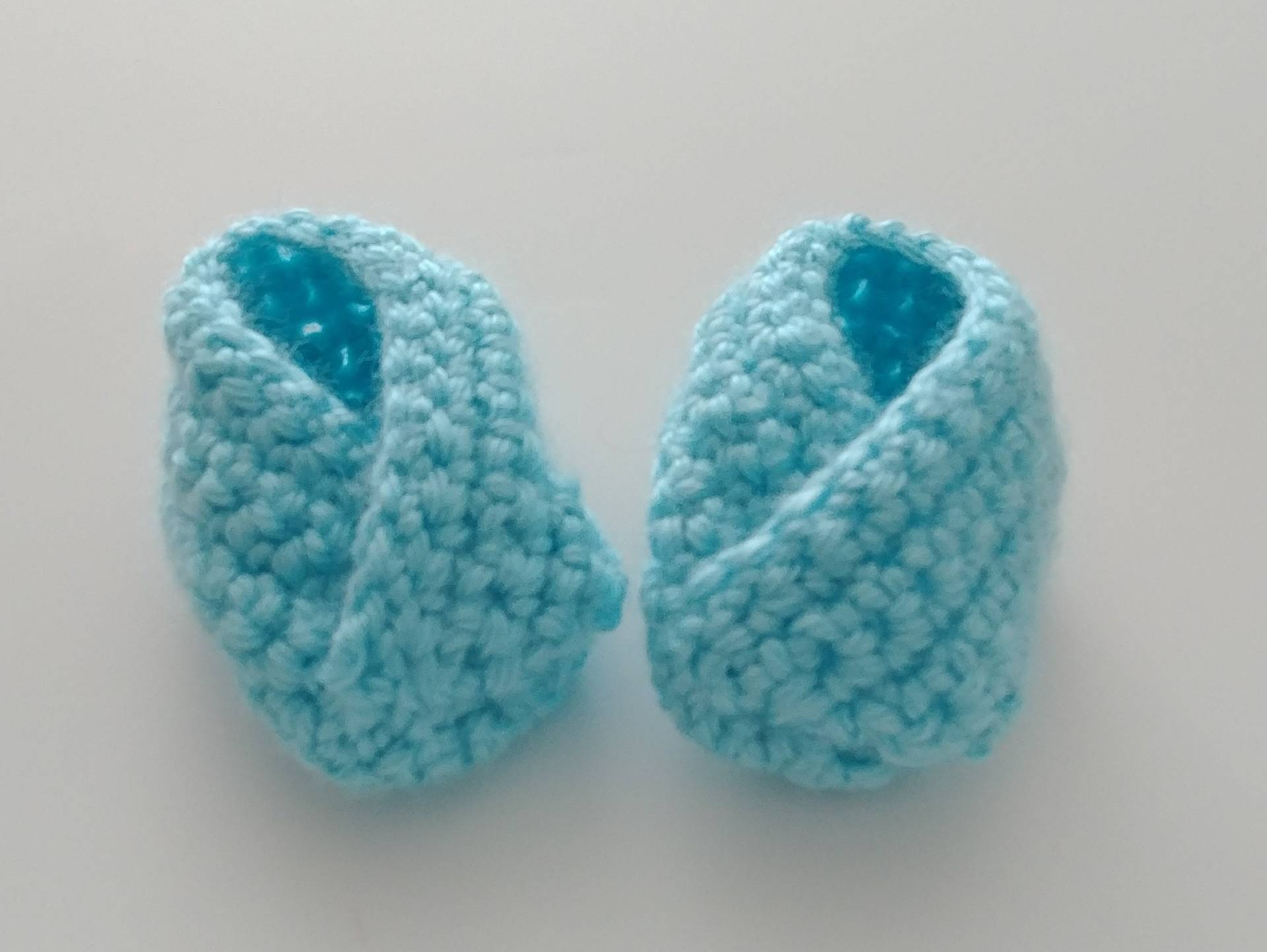 Gehäkelte Blau Babyschühchen, Babyschuhe, Baby-Dusche-Geschenk, Frühchen, Neugeborene, Kleinkinder, 0-3 Monate, 3-6 Jungen Gehäkelte Blau Babyschühchen, Babyschuhe, Baby-Dusche-Geschenk, Frühchen, Neugeborene, Kleinkinder, 0-3 Monate, 3-6 Jungen von YarnAroundIt