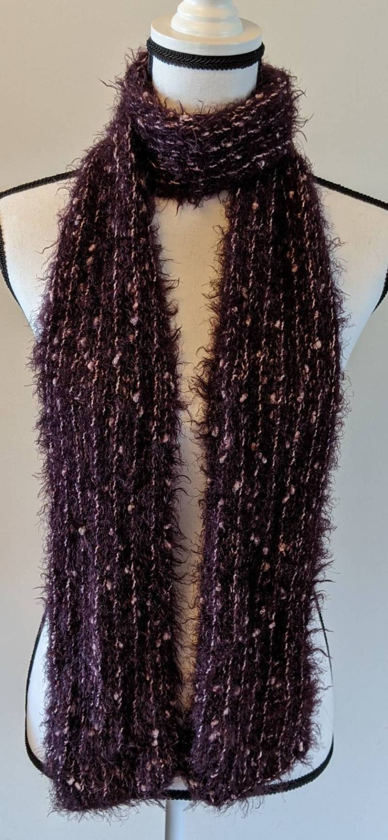 Lila Whisper Strickschal 13x19cm von YarnItAnyWay