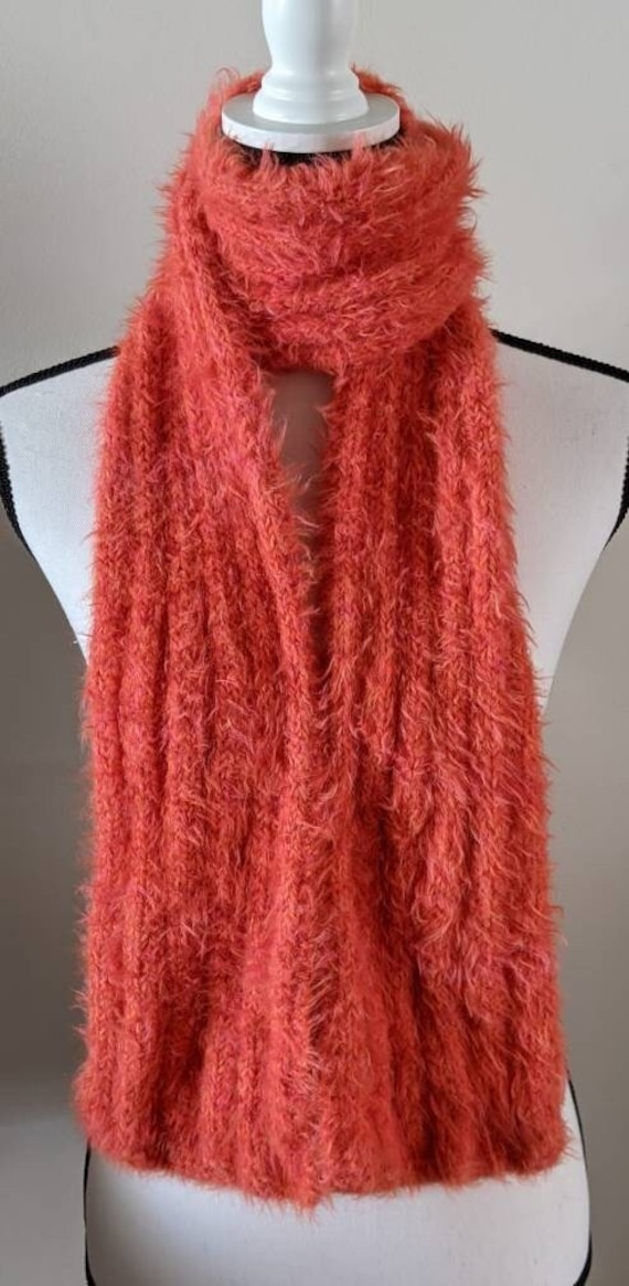 Neue Handgefertigte Salsa Fur-Tastic 3X Rippen Schal 13cm X 165cm Neue Handgefertigte Salsa Fur-Tastic 3X Rippen Schal 13cm X 165cm von YarnItAnyWay