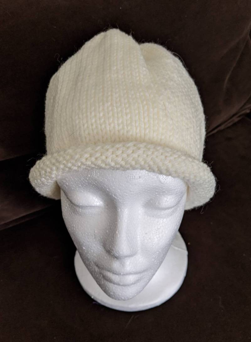 Neue Handgemachte Weiche Weiße Rolle Krempe Stricken Hut - Medium Bis Large von YarnItAnyWay