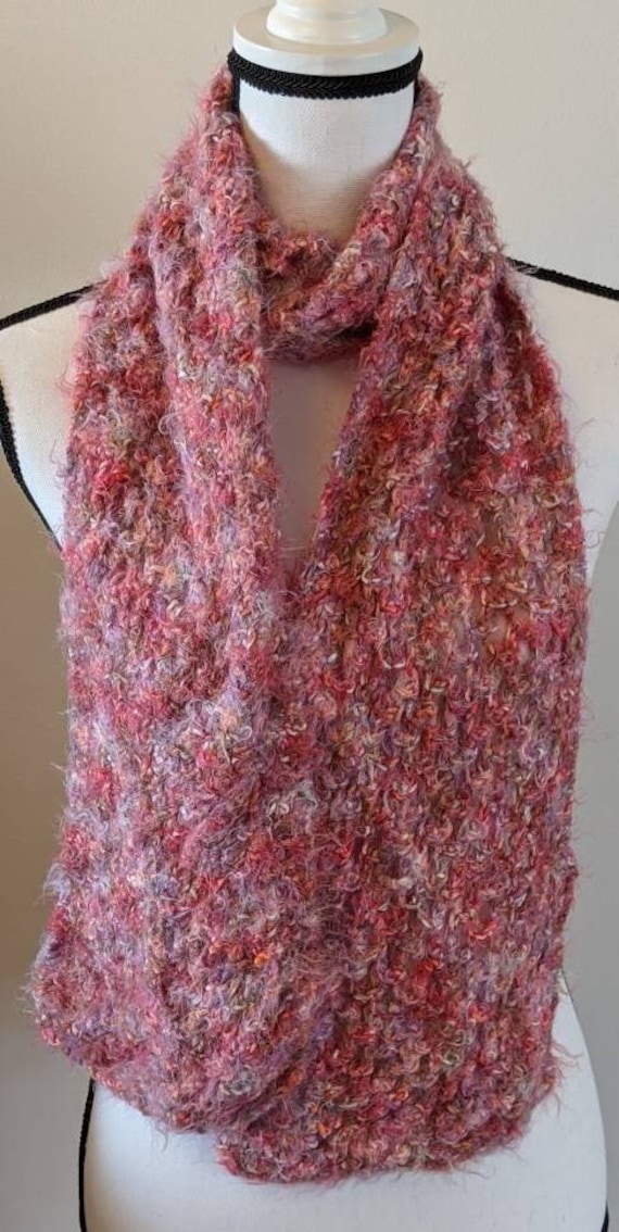 "Neuer Handgemachter Gestrickter "Vogelaugen" Spitzenschal in Moda Dea Traum Garn Murano | Pink Und Hellbraun - 6 "x 70" "Neuer Handgemachter Gestrickter "Vogelaugen" Spitzenschal in Moda Dea Traum Garn Murano | Pink Und Hellbraun - 6 "x 70" von YarnItAnyWay