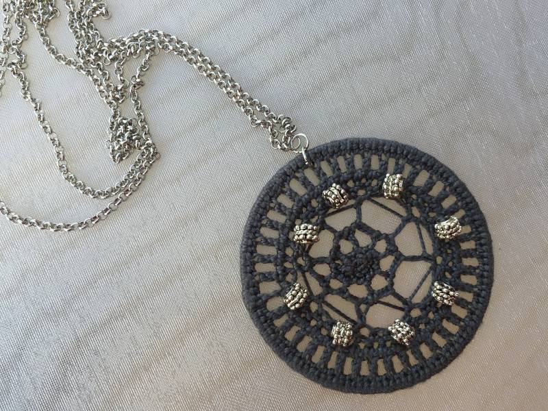 Handgemachte Gehäkelte Traumfänger Kette Boho Statement Schmuck von YarnUnique