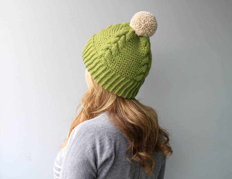 Sofort Lieferbar - Wolle & Acryl Hut/Big Garn Pom Slouchy Beanie Mütze Avocado-Bettwäsche "Lilie" von YaroslavaHandmade