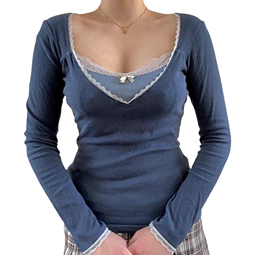 Yassiglia Y2K Lace Crop Top Patchwork Langarmshirt Elegant Ästhetisch Pullover Vintage Tops Square Ausschnitt Sweet Harajuku Slim Fit Aesthetic Streetwear für Damen (Blau Patchwork, Small) von Yassiglia