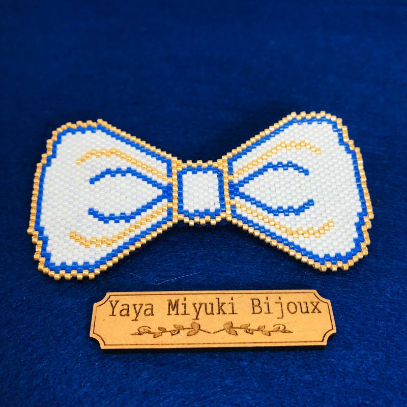 Fliege-Brosche Aus Nadelgewebten Miyuki-Perlen/Einzelstück Fliege-Brosche Aus Nadelgewebten Miyuki-Perlen/Einzelstück von YayaMiyuki