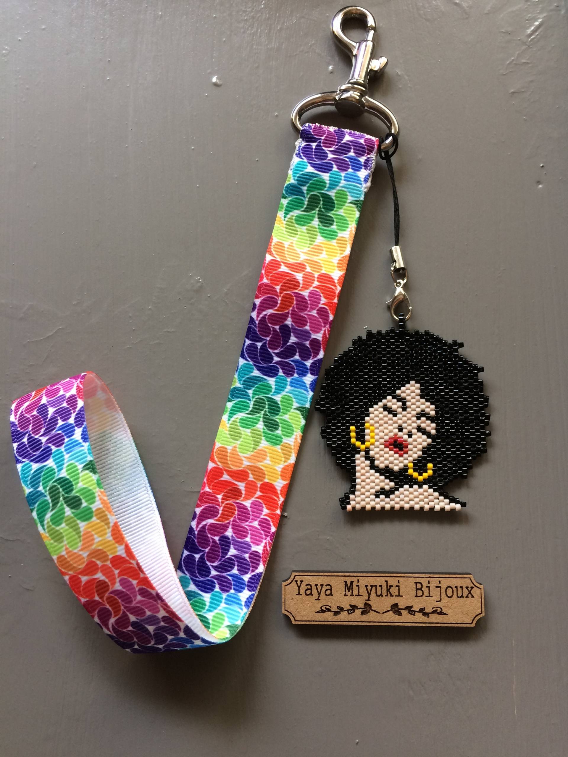 Schlüsselanhänger Modell „Disco" Aus Handgewebten Miyuki-Perlen Schlüsselanhänger Modell „Disco" Aus Handgewebten Miyuki-Perlen von YayaMiyuki