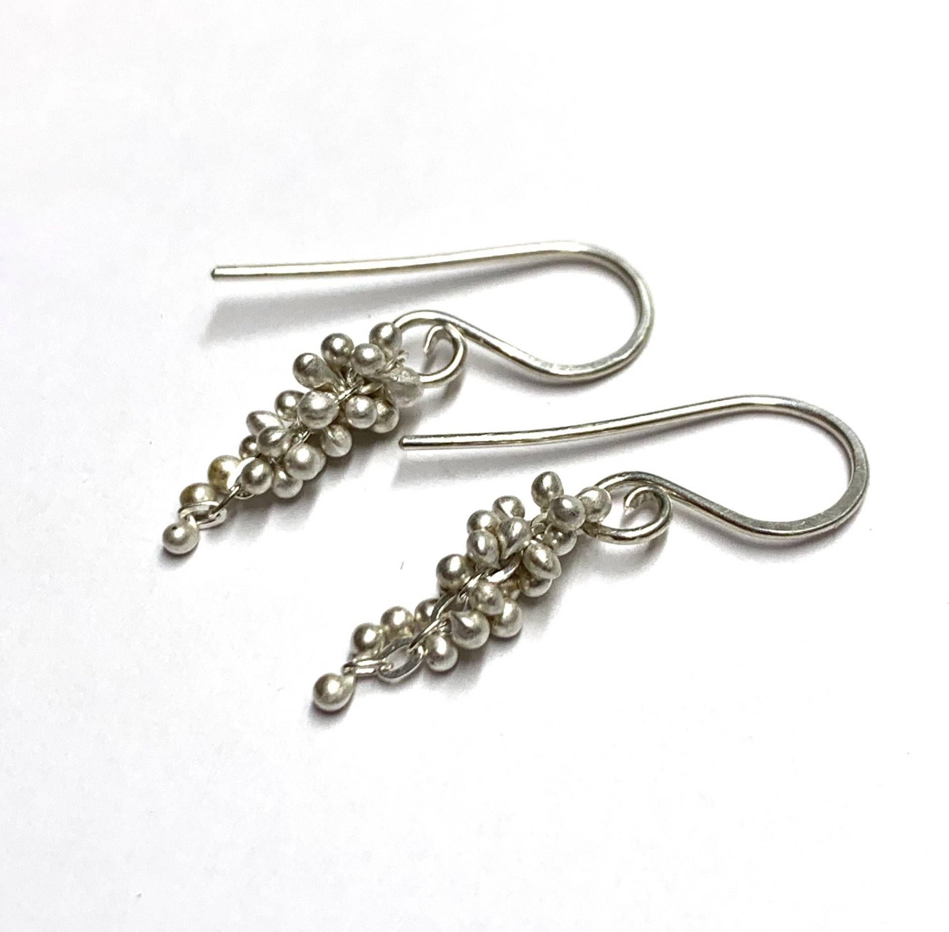 Kleine Blauregen Kaviar Ohrringe in Sterling Silber Und/Oder 14K Goldfilled Optionen Kleine Blauregen Kaviar Ohrringe in Sterling Silber Und/Oder 14K Goldfilled Optionen von YedOmi