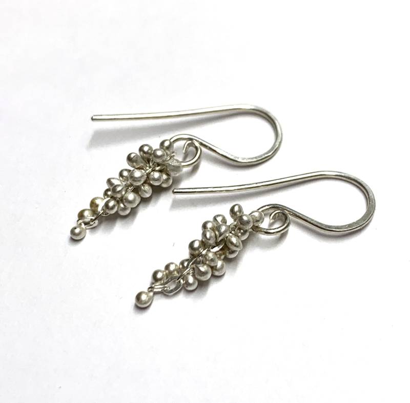 Kleine Blauregen Kaviar Ohrringe in Sterling Silber Und/Oder 14K Goldfilled Optionen Kleine Blauregen Kaviar Ohrringe in Sterling Silber Und/Oder 14K Goldfilled Optionen von YedOmi