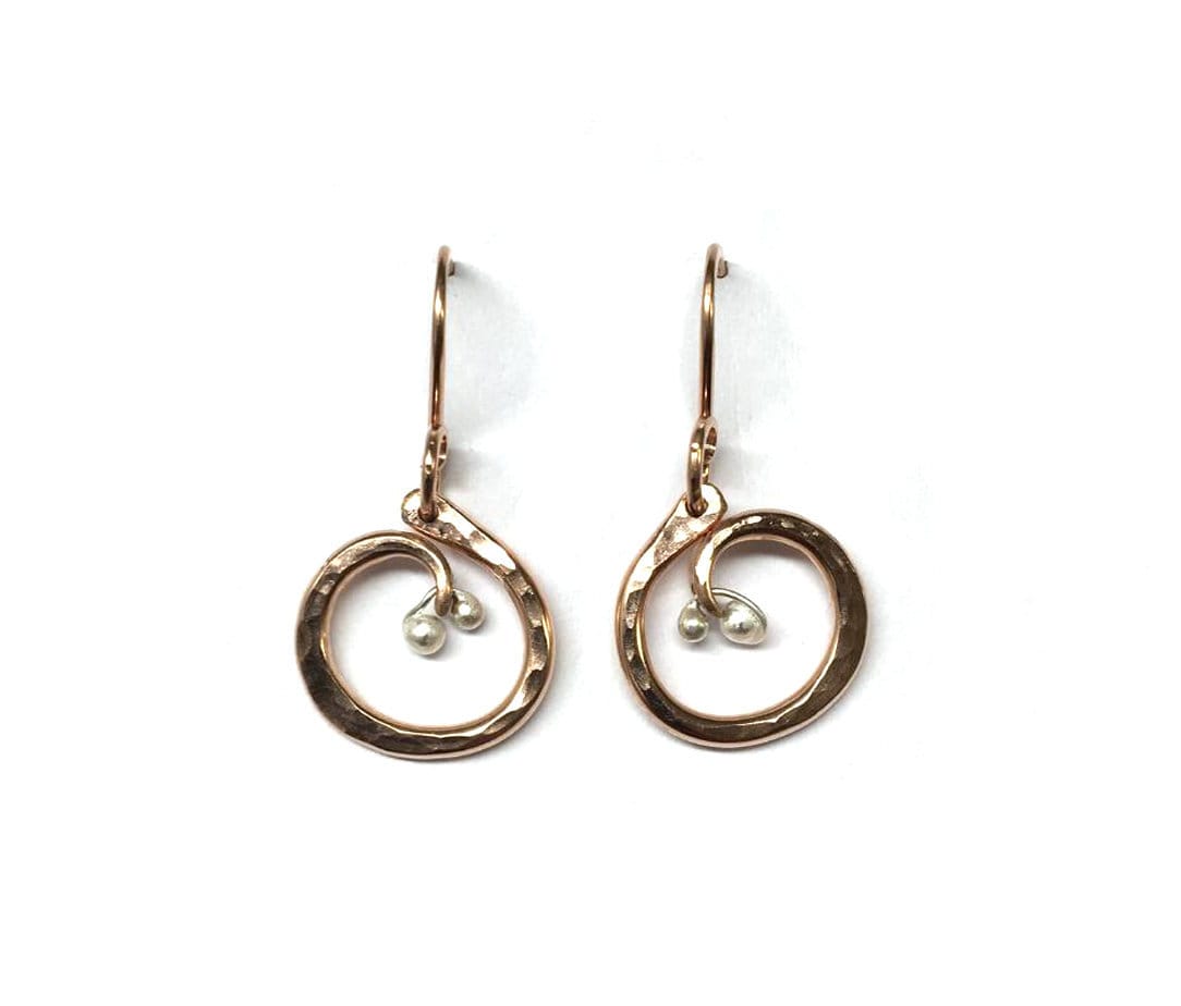 Winzige Kreis Des Lebens Mit Kaviar Ohrringe in Sterling Silber Und/Oder 14K Goldfilled Optionen Winzige Kreis Des Lebens Mit Kaviar Ohrringe in Sterling Silber Und/Oder 14K Goldfilled Optionen von YedOmi