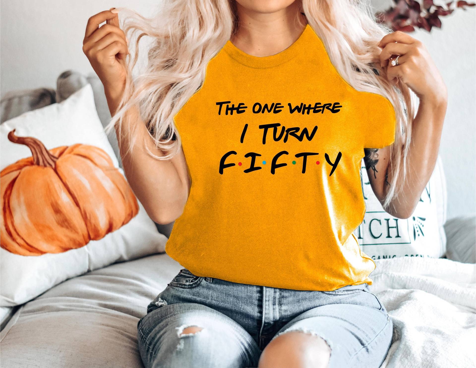 50 Geburtstag T-Shirt, Hallo Geburtstag, 50. T-Shirts Für Frauen Männer, Personalisierte Geburtstagsgeschenk, Freunde T-Shirt von YellowPearlCrafts