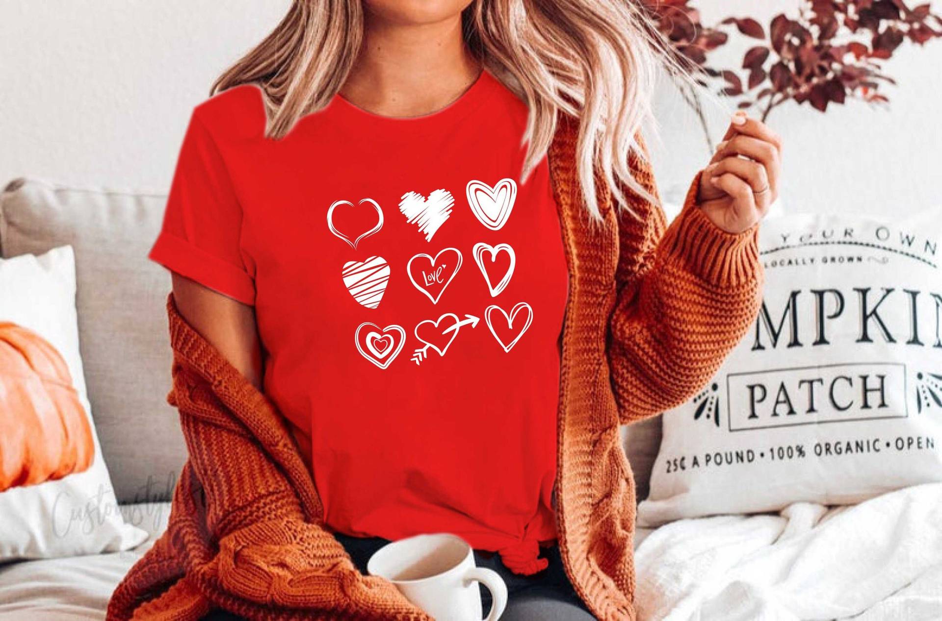Valentinstag Shirt, Herz Shirt Für Frauen, Lehrer Süßes T-Shirt von YellowPearlCrafts