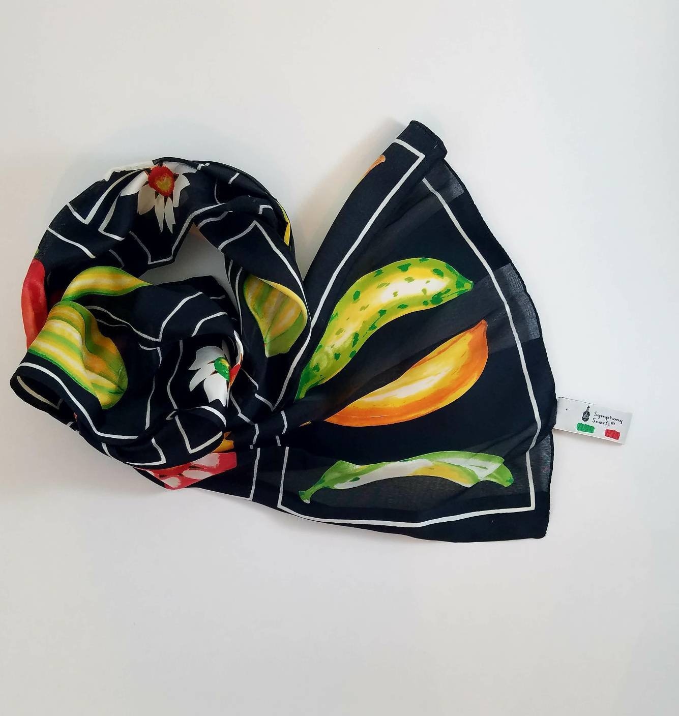 Frucht Auf Schwarzem Schal, Vintage Symphonie Schals, Made in Italy, Polyester Schal Frucht Auf Schwarzem Schal, Vintage Symphonie Schals, Made in Italy, Polyester Schal von YellowRoseStudios