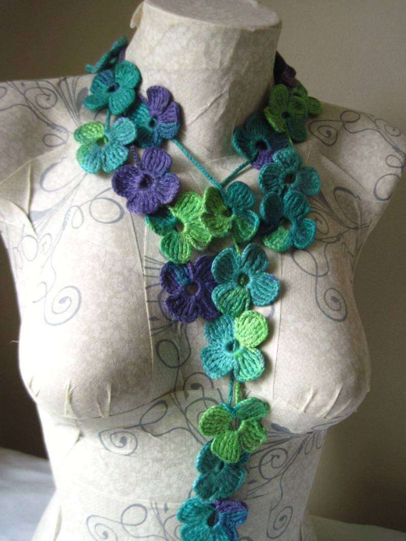 Multiple Options Häkelschal Blume/Geschenke Für Sie/Schal Frauen Handgemacht/Häkelschal Blume/Häkeln Geschenk Unter 20 von Yellowcrochet